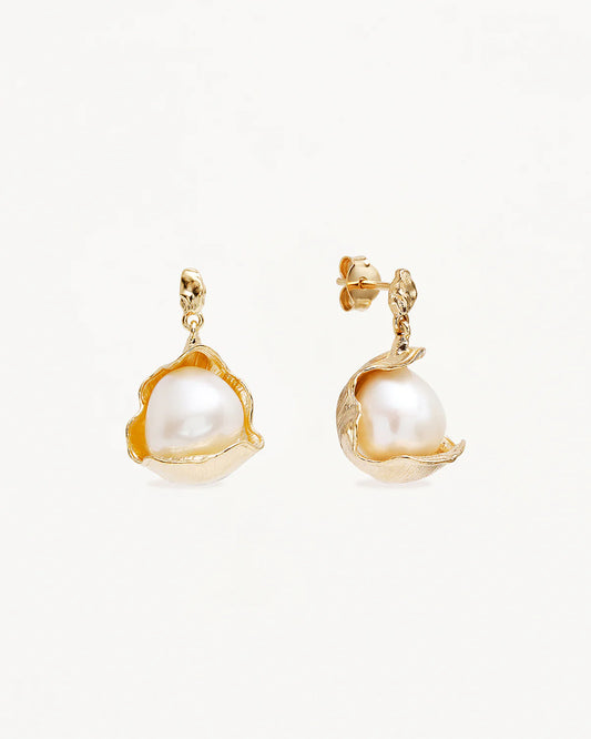 BY CHARLOTTE A PLACE TO DREAM PEARL